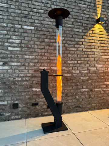 Szukasz niedrogiego ogrzewania tarasu? Odkryj zewnętrzne piece na pellet Flamesa